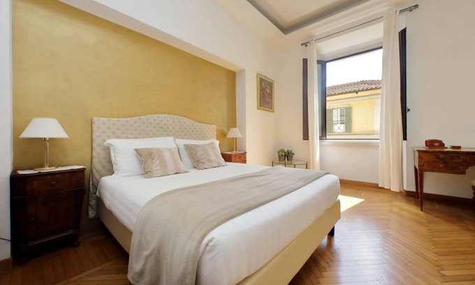 Rione II Trevi Apartment | TreasureRome - Spanish Steps Family Home
