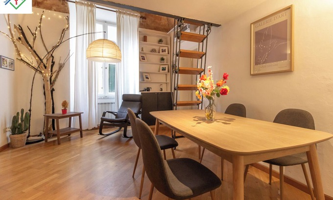 Pisa City Centre Apartment | Tree House by TuscanyWeGo