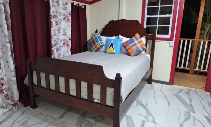 Laborie Apartment | Tree View Escape 3