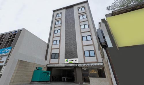 Rajkot Hotel | Treebo Oscar