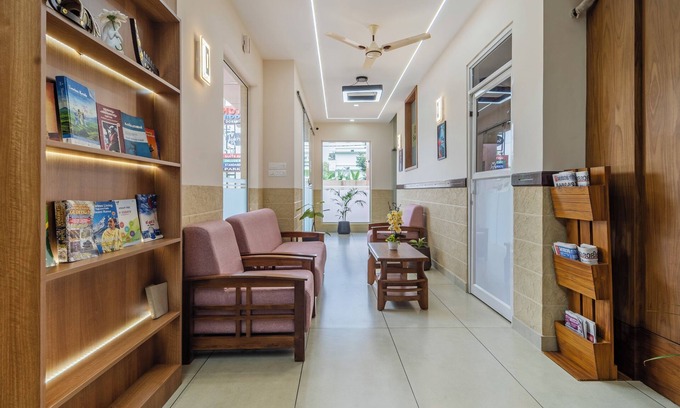 Nedumbassery Hotel | Treebo Thoduvas Star Plaza Cochin Airport