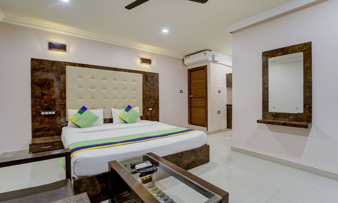 Shivaji Nagar Hotel | Treebo Trend Howell Suites