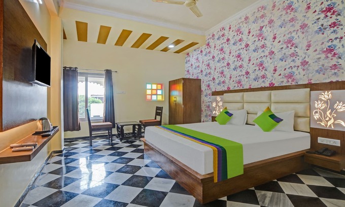 Central Area Hotel | Treebo Trend Vishvam Residency