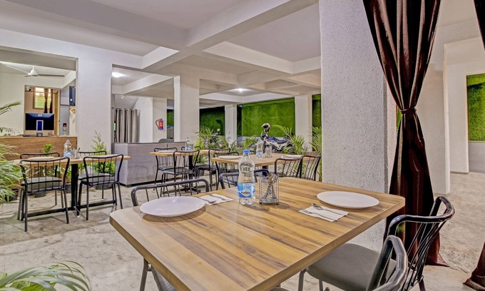 Kharadi Hotel | Treebo White House