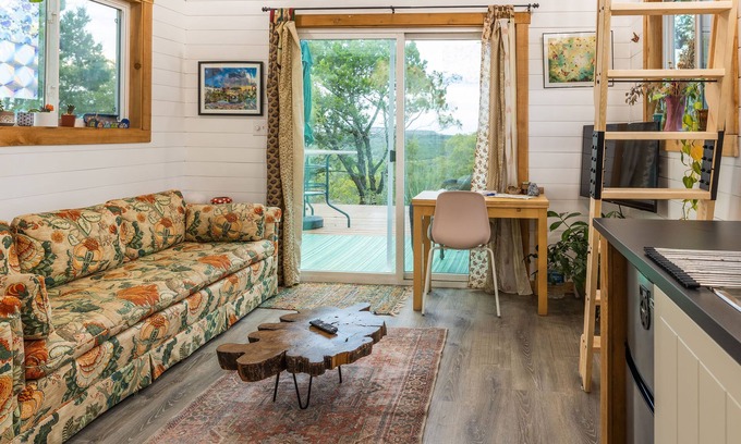 Johnson City Cabin | TREETOP CABIN @Hidden Valley Campgrd; connect with nature and hill country views