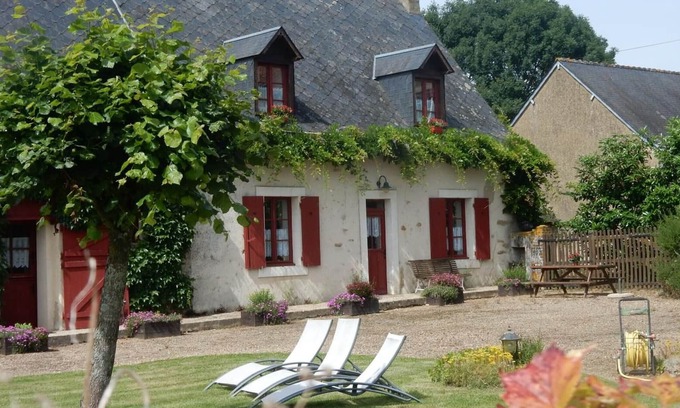 Tresson House | Tresson Inn, 3 bedrooms, sleeps 13