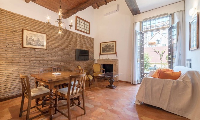 Rione II Trevi Apartment | Trevi's Roof Terraces