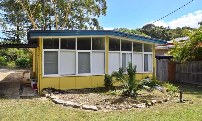 Arakoon Cabin | Trial Bay Beach Cabin 4 - Bring your own linen.