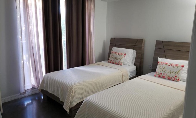 Hialeah Apartment | triangle suite III