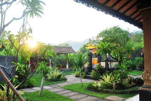 Pemuteran House | Trijaya Guest House Pemuteran