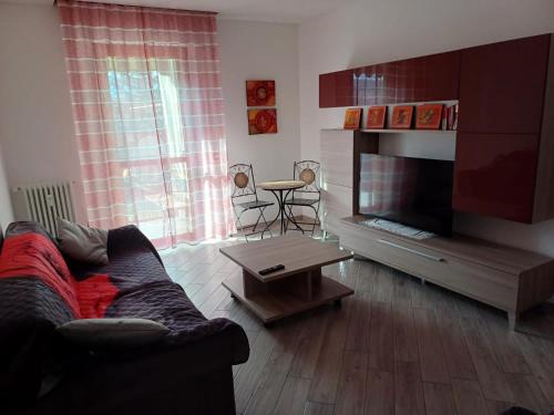 Aosta Apartment | Trilocale Arco d'Augusto con box