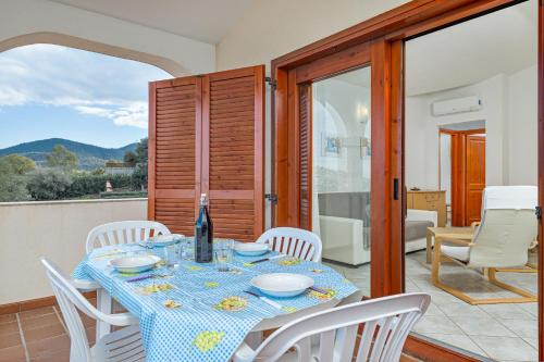 Buddittogliu Straulas House | Trilocale con vista Tavolara