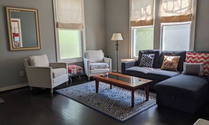 Downtown Apartment | Trinity Park Retreat
