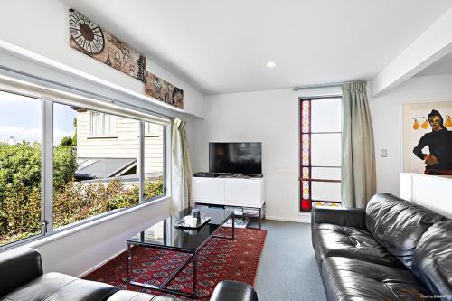 Thorndon House | TrinketBox