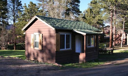 Estes Park House | Triple R Cottages- 6 cabin