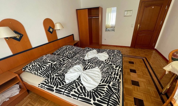 Sudstadt Apartment | Triple room for 3 guests with 15m² in Nuremberg (250683)
