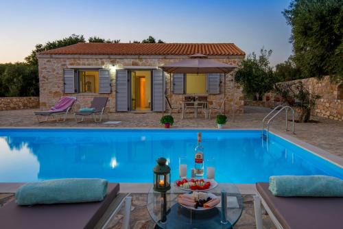 Karpenisi Apartment | Triton's Nest