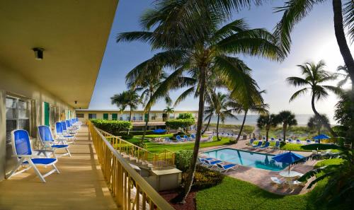 Lauderdale-by-the-Sea Hotel | Tropic Seas Resort