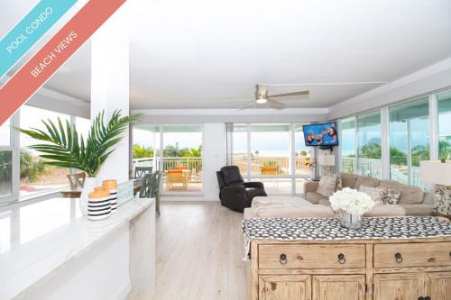Treasure Island Apartment | Tropic Terrace Resort #59 - Beach View Penthouse!