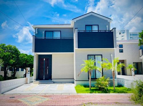 Ginowan Apartment | Tropical Beach Vacation House