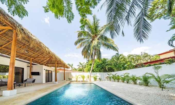 Potrero House | Tropical brand new 4 BR gem in Potrero near beach - Casa Marzo