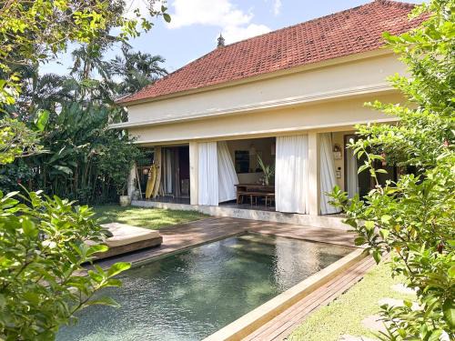 Cemagi Villa | Tropical Escape 2min Walk to Beach and Private Pool