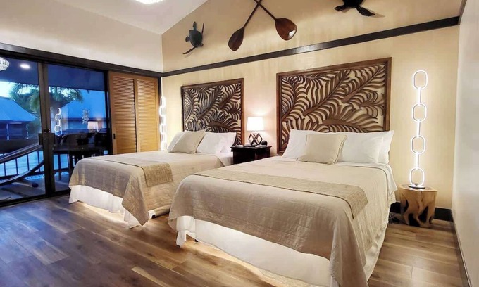 Hilo Apartment | Tropical Garden Condo with Pool Kitchen, and AC