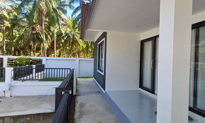 Ko Pha-ngan House | Tropical Island Retreat in Baan Tai, Thailand