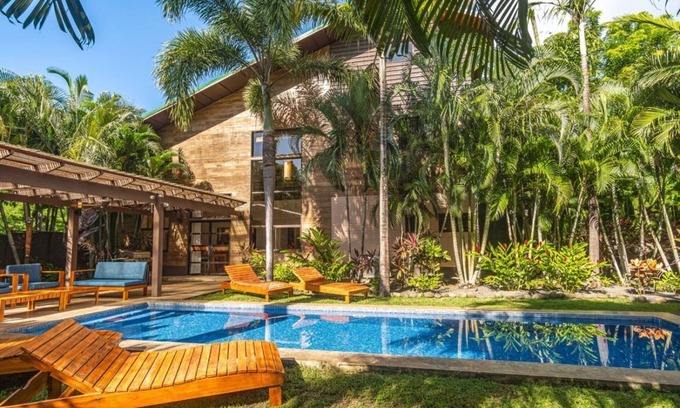 Junquillal House | Tropical oasis a stone's throw to the beach. Perfect for families. Pet friendlyn