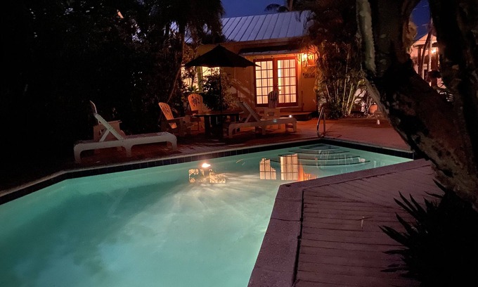 Old Town House | Tropical oasis in a former author’s retreat. Sleeps 4.