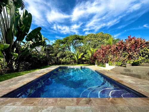 Ciudad Cortes Villa | Tropical Oasis in Ojochal