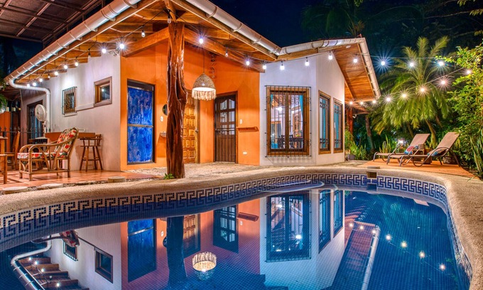 Samara Villa | Tropical Oasis, Steps From Beach, Cafés, Shops. Private Pool. Walk Everywhere.
