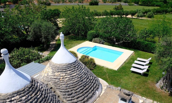 Ostuni House | Trullo in the countryside in Ostuni with private pool