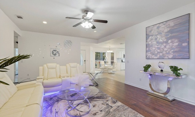 Prosper House | Trusted Luxury home in a high end neighborhood