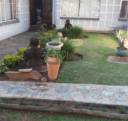 Bulawayo Bed & Breakfast | Tshulu Tsha Nabe B&B