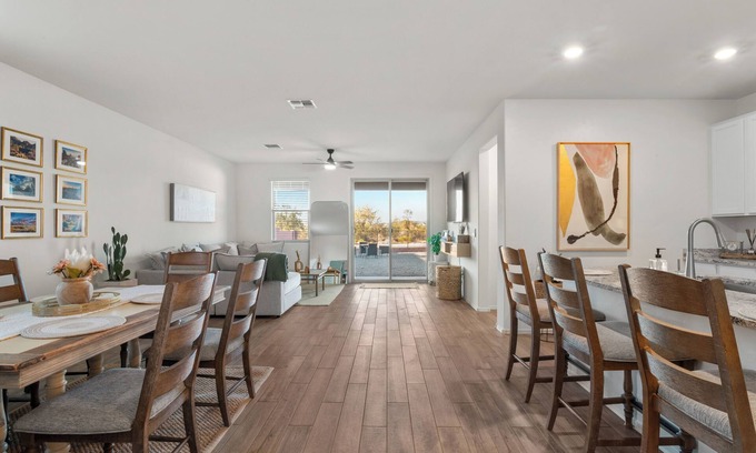 Tucson House | Tucson Marana 2 Bedroom 2 Bathroom House Gym Privacy Backyard Firepit