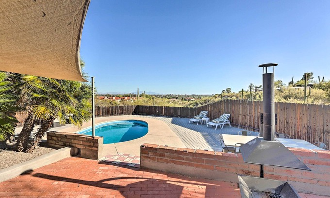 Catalina Foothills Estates House | Tucson Oasis 'La Casa de las Palmas' w/Pool!