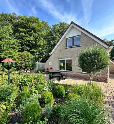 Municipality of Noordwijk House | - Tulipa - Vakantiehuis nabij de bloembollenvelden, het meer en strand