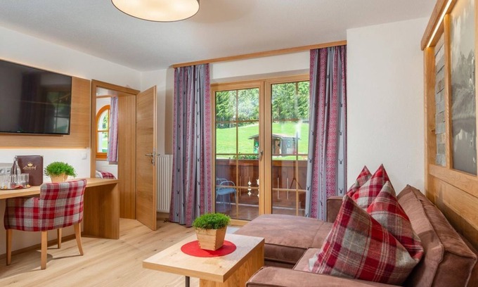 Ramsau am Dachstein House | Turm-suite mit Bad, WC, HP, Kurz - Hotel Lindenhof