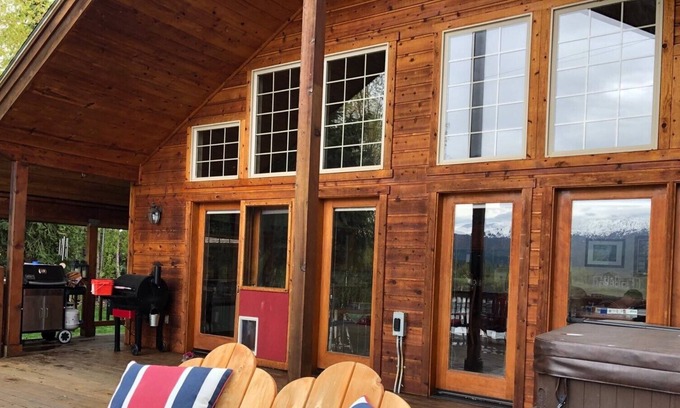 McCall House | Turner Lane Cabin is the classic mountain getaway in McCall