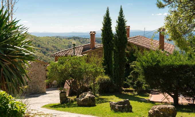 Gaiole in Chianti Apartment | Tuscan apartment with magnificent panorama, private pool, WLAN, pure nature, relaxation