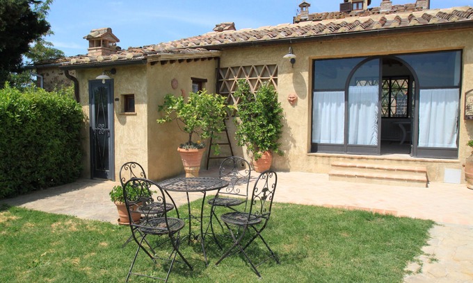 Poggiarello House | Tuscany apartment with private garden and wonderful view in Chianti