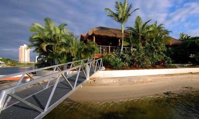 Broadbeach Waters House | TUSI TALA - BALI ON THE GOLD COAST