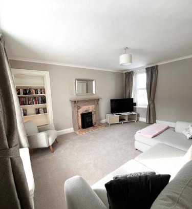 Bridge of Allan Apartment | Two Bedroom Apartment in Bridge of Allan