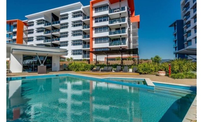 Robina Apartment | Two bedroom Apartment in Robina Center