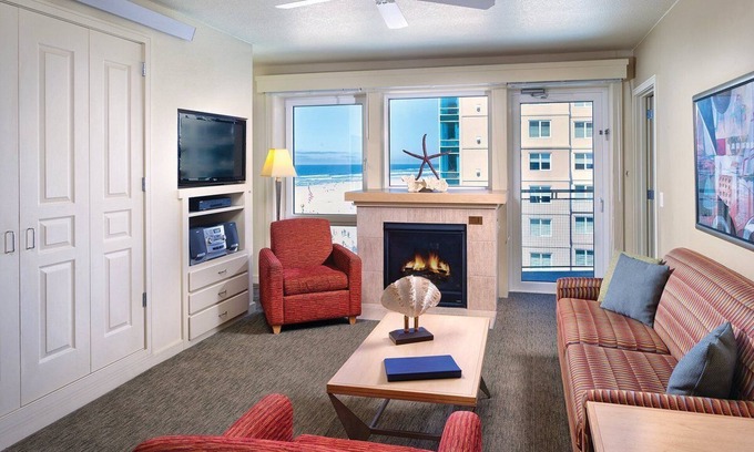 Seaside Gilbert District Condo | Two Bedroom KIng WorldMark Seaside