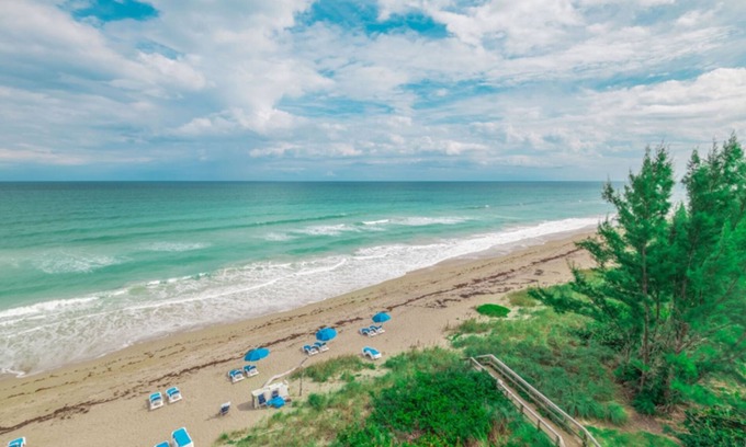 Hutchinson Island South Resort | Two Bedroom, Ocean Front, Luxury Condo, Jensen Beach, FL 3974510