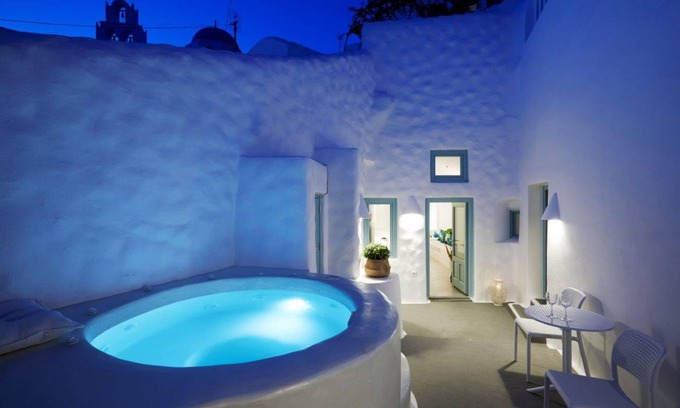 Pyrgos Villa | Two Bedroom Villa with Private Outdoor Jacuzzi