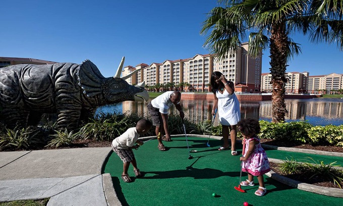 West Kissimmee Resort | Two-Bedroom Villa resort One Mile from DISNEY