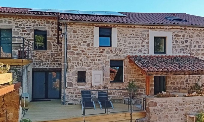 Saint-Julien-Molin-Molette Cottage | Two comfortable cottages with terrace and Wi-Fi in the countryside